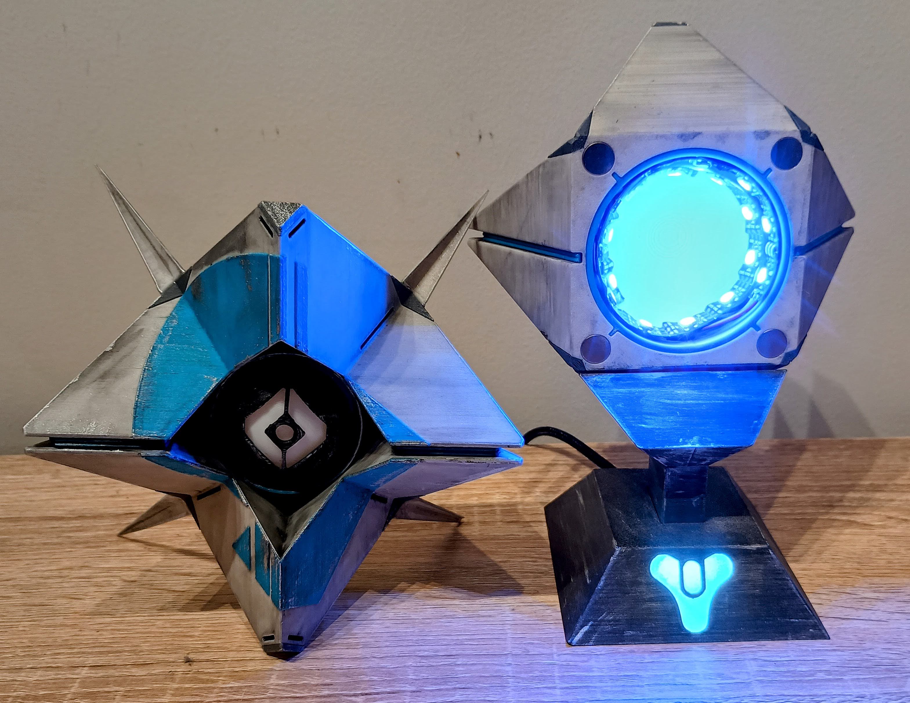 Destiny Ghost Replica with Illuminated Display Stand - Image 4