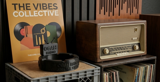 OGAH Radio Ash Tray - Image 3